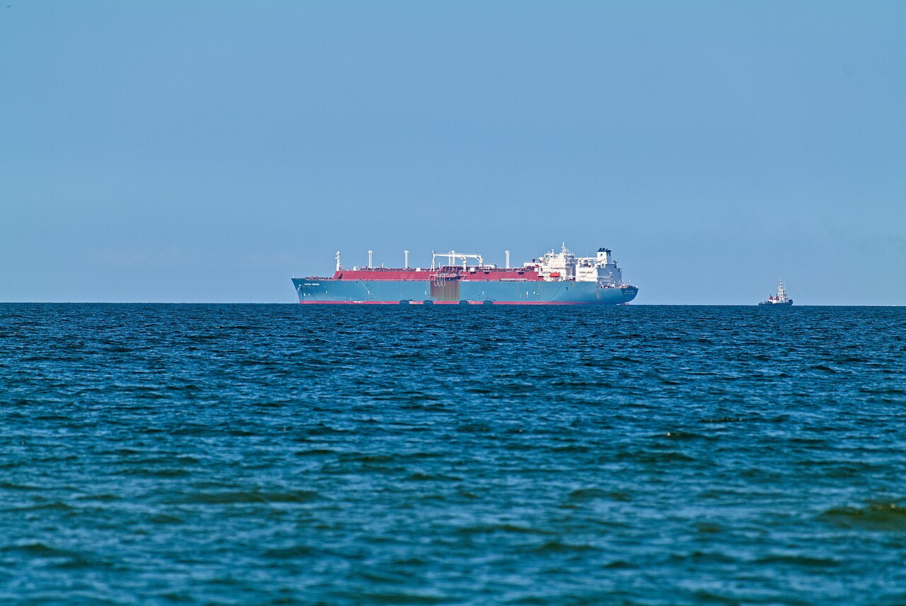 LNG · Industry photography illustrating the relevant shipment or handling environment. Photo credits and licences are available separately.